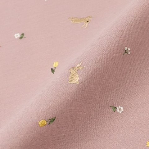 刺繍生地 【おさんぽうさぎ/スモークピンク】 カットクロス 綿ポリ