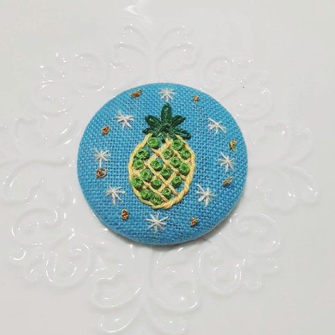 ⭐️新作⭐️【刺繍ブローチ】パイナップル🍍