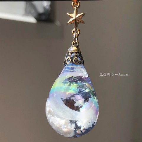 月虹の雫。　オルゴナイト　雲レジン　虹のドロップレジン　ネックレス　一つ星付き★ ネックレス