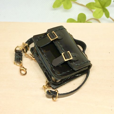 森き　エナメルリュック型かばん　ハーネス　　横幅3〜5センチ　miniature bag.