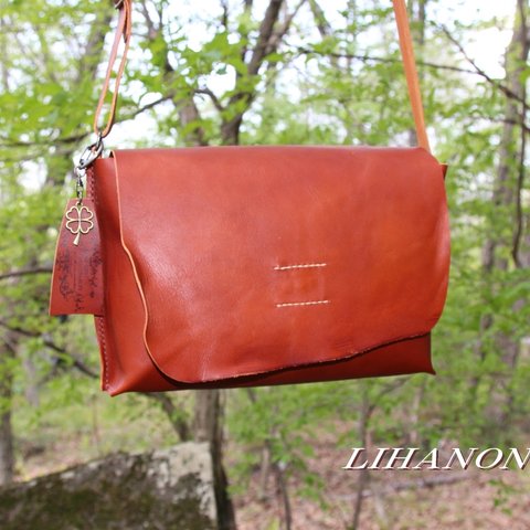 【SOLD OUT 】 らららブラウン♪ のミディアムショルダーバッグ　natural antique