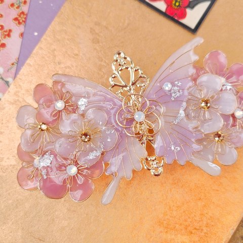 （B）縁神様の蝶と梅のバレッタ（hair ornaments of  butterfly〜goddess first love〜）