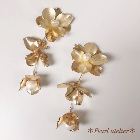 メタルgold flowe✨ウエディング ミディアムロングピアス