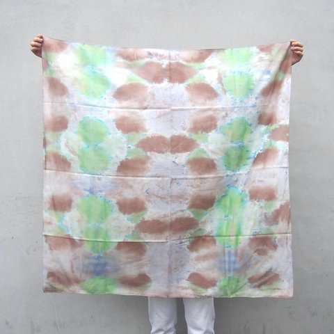 手染めの綿ローン大判スカーフ /  green × brown
