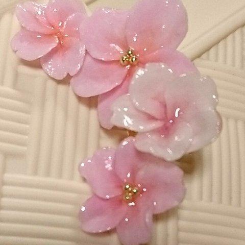 桜満開！(イヤーカフ＆イヤリング(またはピアス))