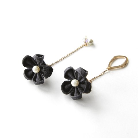 【ash】つまみ細工のお花ピアス💠