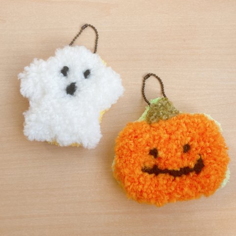 ハロウィン　オーナメント　マスコット　キーホルダー　もこもこ　パンチニードル　かぼちゃ　おばけ　ボア