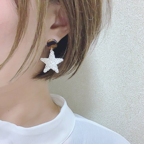 べっ甲×星型コイルのピアス