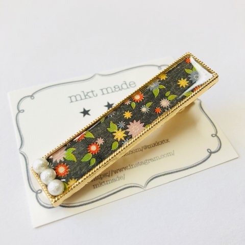 【SALE】花柄 × パール ヘアクリップ