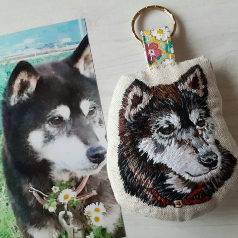 うちの子刺繍マスコット🐶🐾クルミちゃん