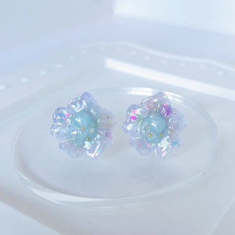 透明感🐋お花のイヤリング🩵 レジン