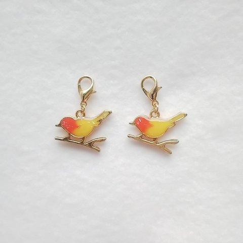 小鳥 オレンジレッド × イエロー バイカラー 二羽 ファスナーチャーム