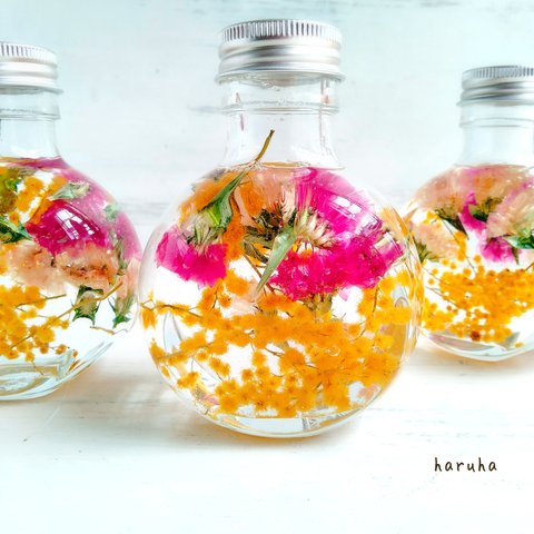 人気のお花を集めたハーバリウム♡ミモザ紫陽花スターチス