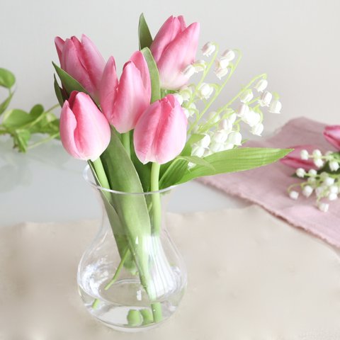 母の日《ずっと咲いてる》かわいいピンクチューリップとスズラン（無料ギフトラッピング）