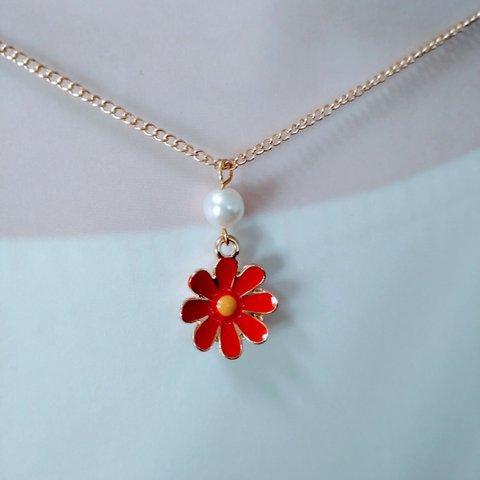 【送料無料】真っ赤な花のネックレス