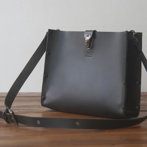 ［本革]ショルダーバッグ NSB（ブラック）SToLY Leather Bag/ストーリー レザーバッグ