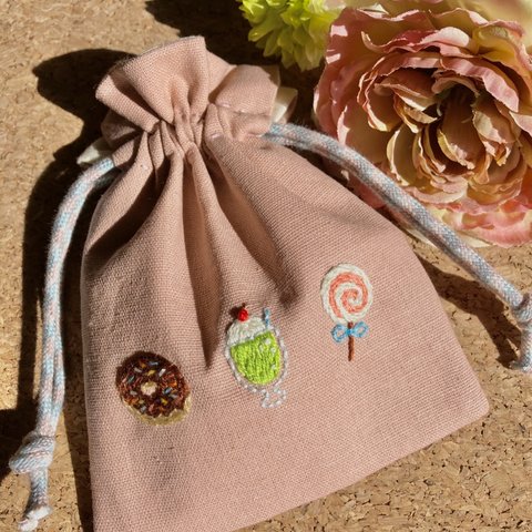 【値下げしました！】【手刺繍】おやつ盛り合わせ🍭巾着袋