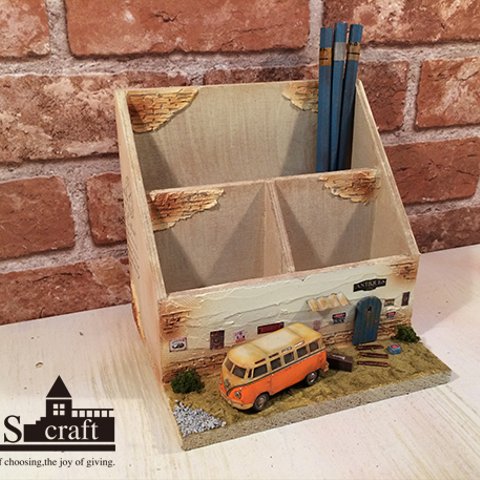 miniature house pencil holder2