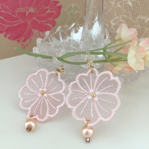 キッズ用☆お花 レースの イヤリング(桜ピンク)