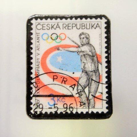 チェコスロバキア　切手ブローチ2047  
