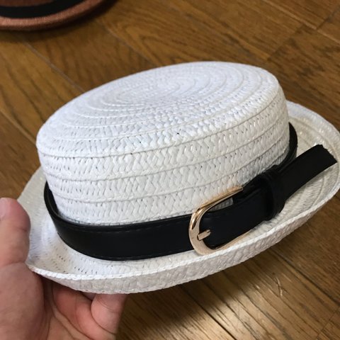 白にシンプルベルト男女いける麦わらカンカン帽子 ベルト変更可能