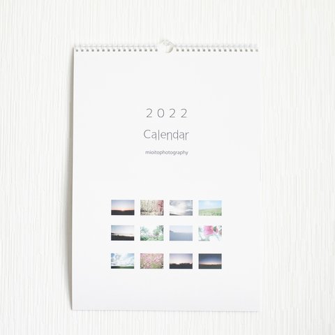 季節の壁掛けカレンダー2022