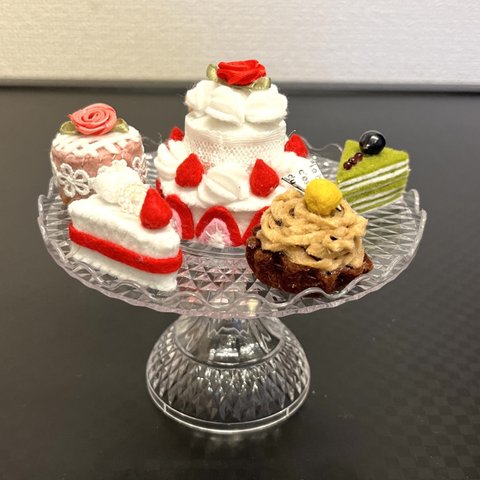 ハンドメイド フェルト ミニチュアケーキ