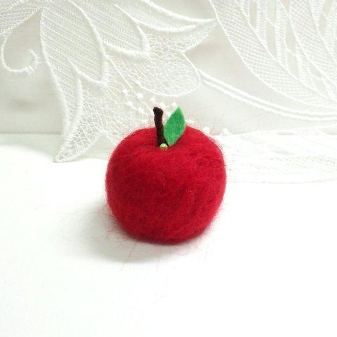 りんごのピンクッション＊真っ赤なリンゴ  