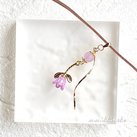 (再販)紫色チューリップの春ネックレス