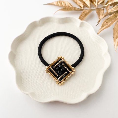jewelry hair accessory < gold × black >