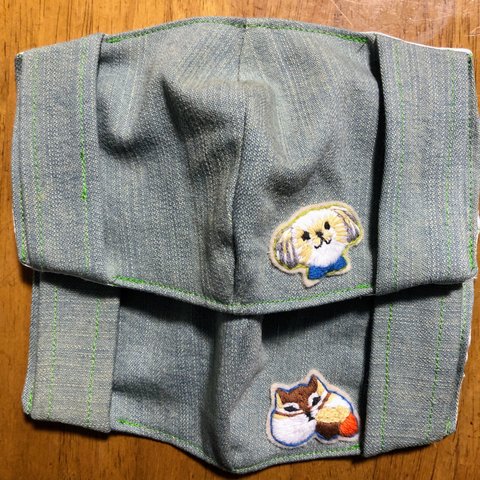 愛する家族を刺繍に！マスクカバー