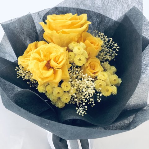 プリザーブドフラワー/黄色の薔薇とイモーテルの花束/（花束ラッピング）