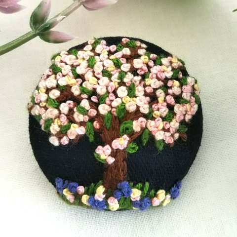 刺繍ブローチ 桜咲く！