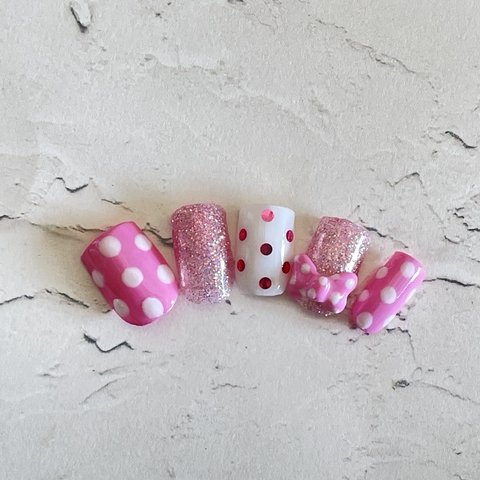 Pinky Dots nails【Kid's】