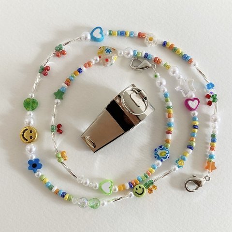 ✨使い方色々🌈colorfulビーズアクセサリー(笛付き)⭐️