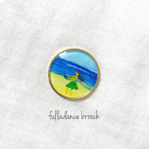 fulla dance brooch