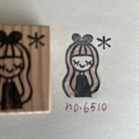 スタンプ　No. 6510リボンの女の子