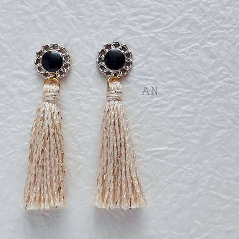 フラワーカボション×タッセルピアス　クリップ/ノンホールピアス