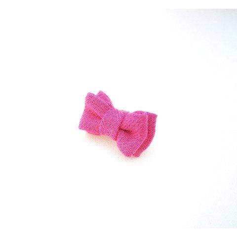 ラペルピン ピンズ 蝶ネクタイ型　ピンク