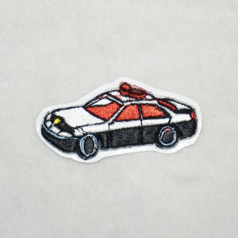 ★刺繍シール／ステッカー★パトカー　1枚