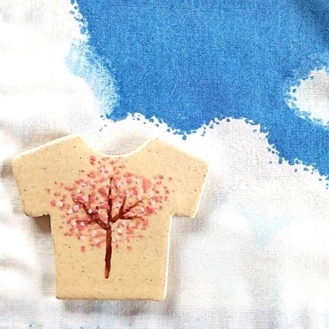 《送料無料》陶の箸置き【桜Tシャツ】