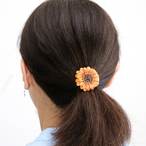 革花のヘアゴム　オレンジのガーベラ