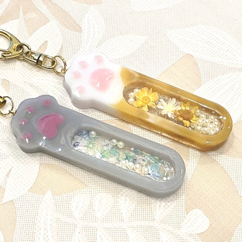 [うちの子or猫柄オーダー][選べる金具7種]シャカシャカ猫の手アクセサリー　ハーバリウムオイル入りOK 名入れOK