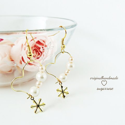 その日の気分で付け替え自由♪冬ハートフープ♡cottonpearlピアス/イヤリング