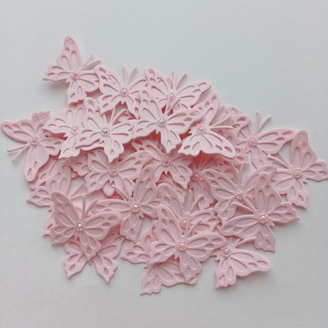 30個 ピンクの蝶々 ピンクのパーツ使用【ダイカット 蝶々】クラフトパンチ 　コラージュ素材