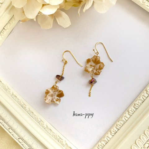 caramel marble wire flower gemstone asymmetry ピアスorイヤリングor樹脂ピアスor樹脂ノンホールピアス