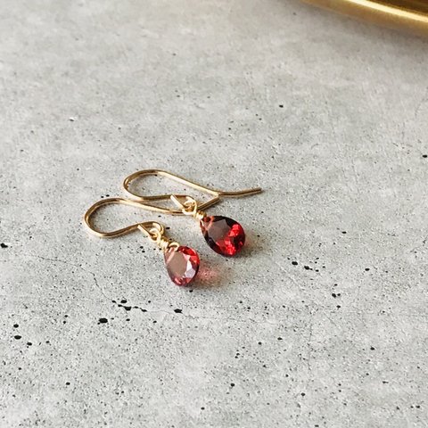 再販！　14kgf✴︎宝石質AAAガーネット✴︎フックピアス／スタッドピアス／フープイヤリング