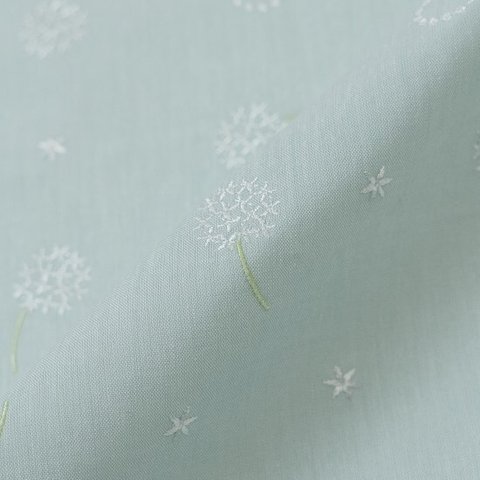 刺繍生地 【たんぽぽ綿毛/ペールモス】 カットクロス 綿ポリ