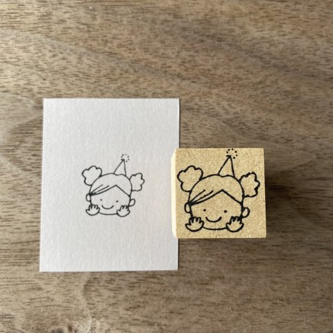 【お祝いののちゃん】イラストはんこ　2cm角　ラバースタンプ279