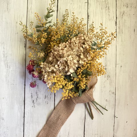 ⚛️ミモザの花束 アナベル 千日紅 